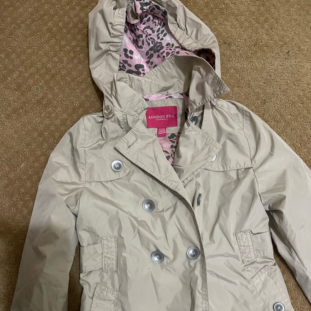 Kids size S (6-7) London Fog